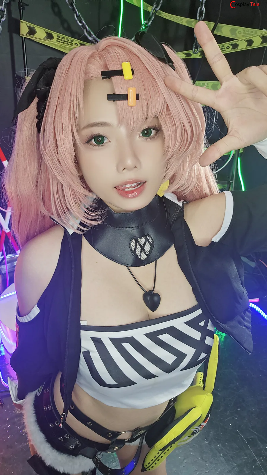 Messie Huang cosplay Nicole Demara 67