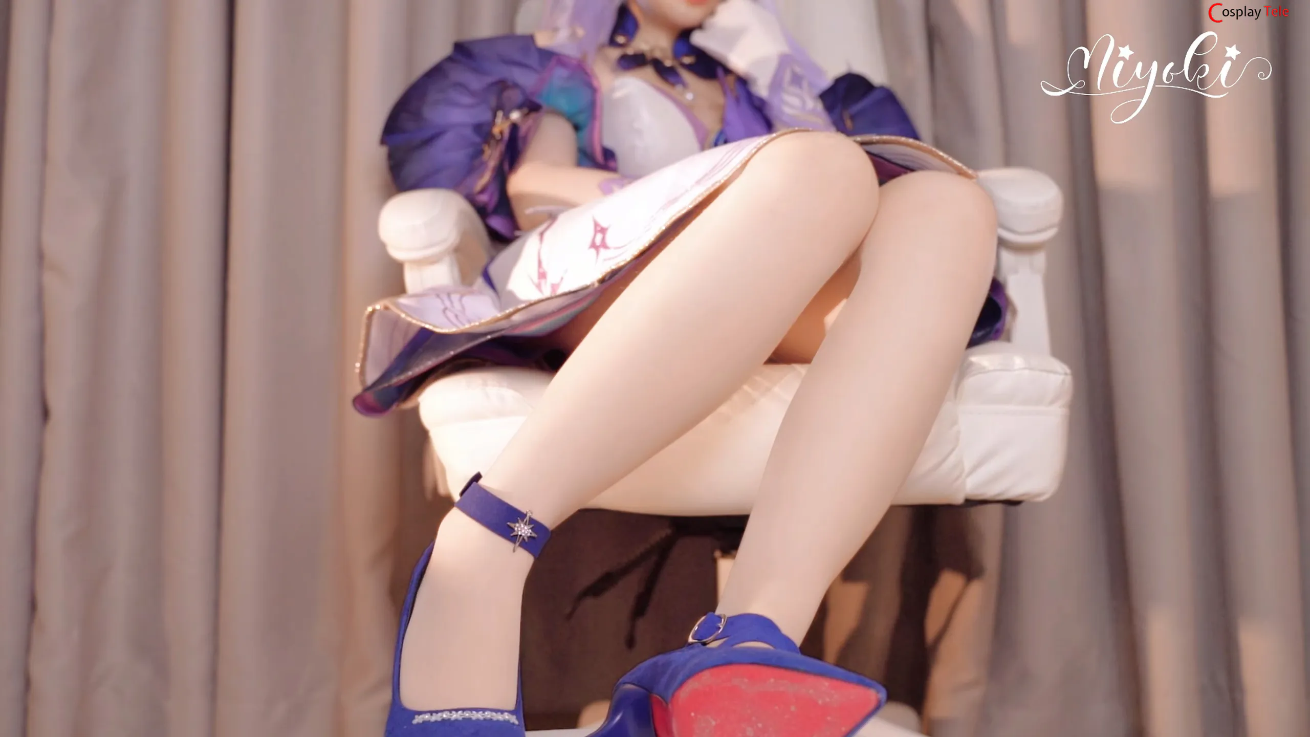Misaki Suzuki cosplay Robin 3